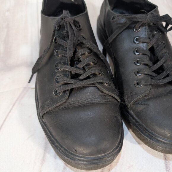 Dr. Martens Dante Black Leather Lace-Up Low Top Shoes - US 9 main image 10